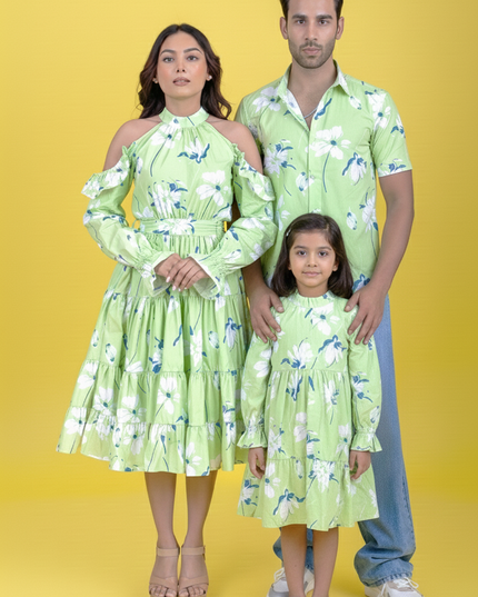 Lime Lily Couple and Daughter