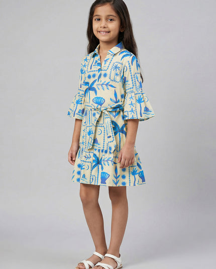 Sea Breeze Couple and Daughter