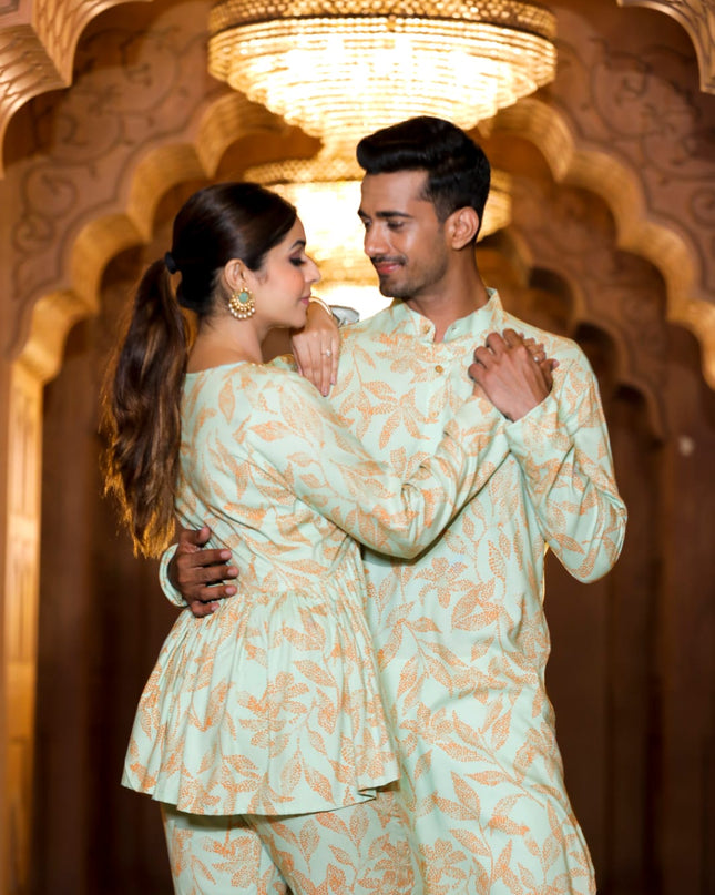 PISTACHIO FLORAL FESTIVE COUPLE